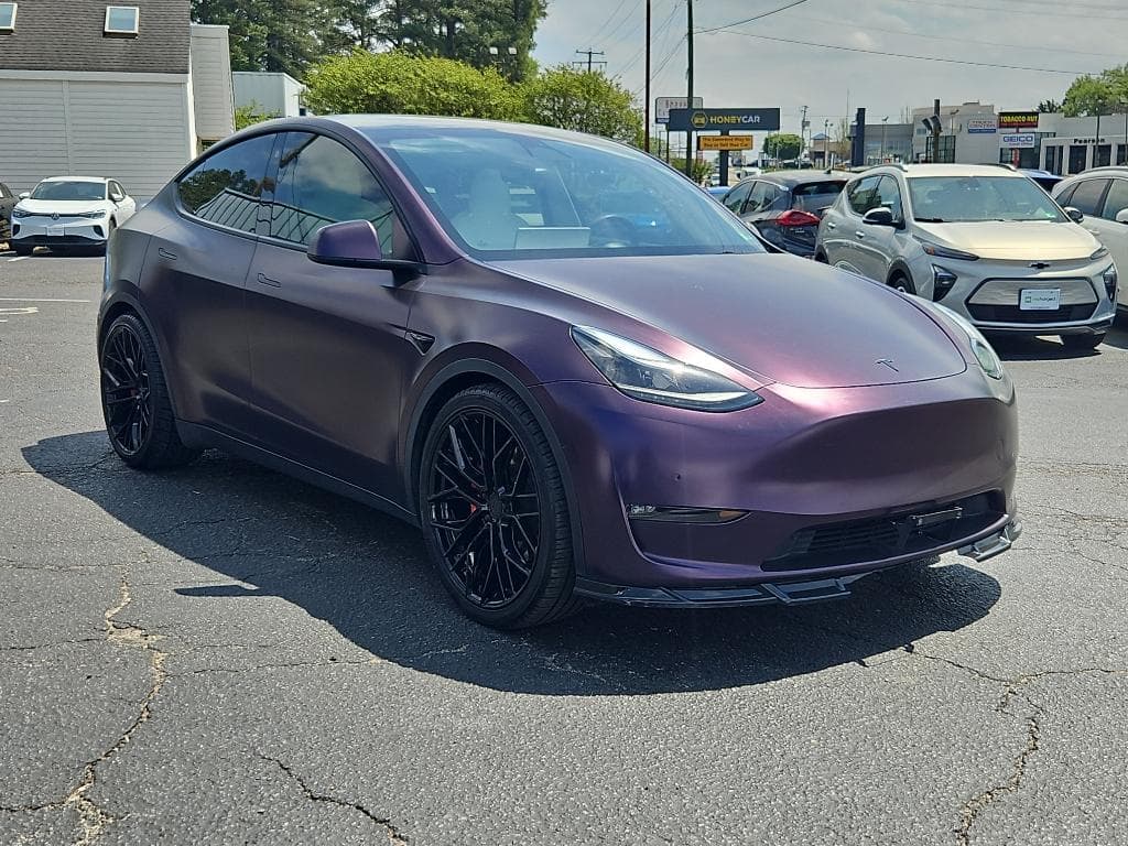 2022 Tesla Model Y view 4