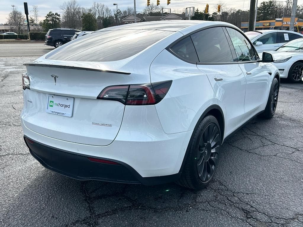 2022 Tesla Model Y view 3