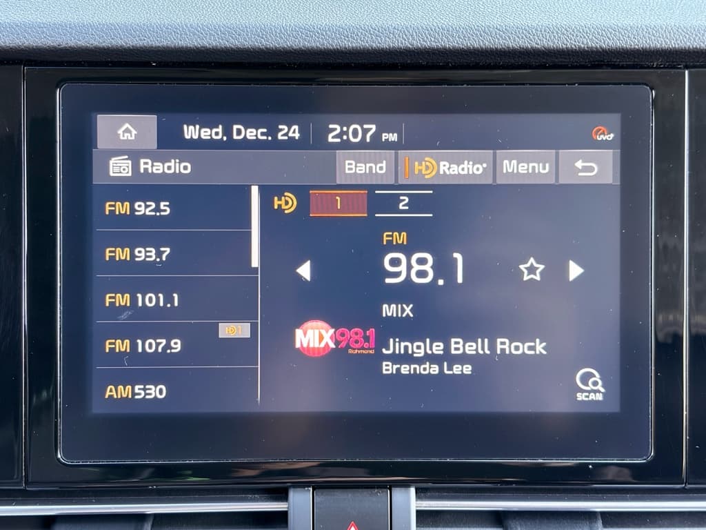 2022 Kia Niro PHEV view 13