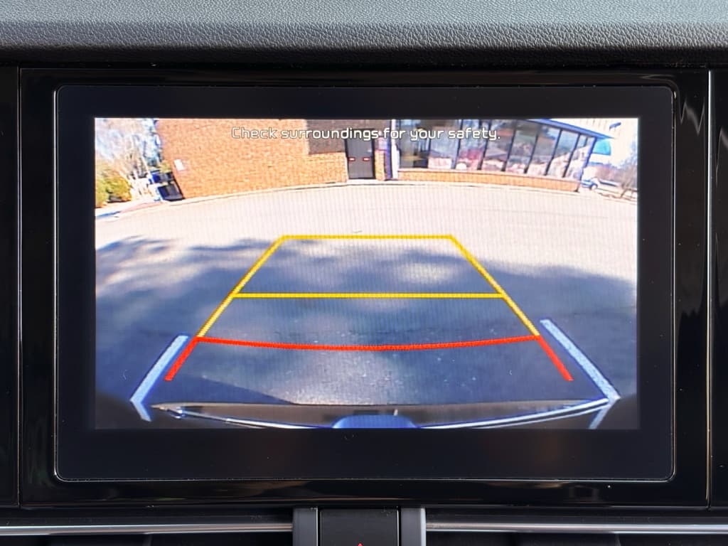 2022 Kia Niro PHEV view 14