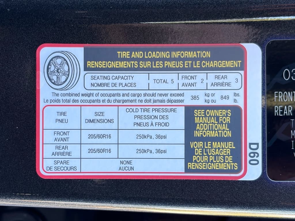 2022 Kia Niro PHEV view 27