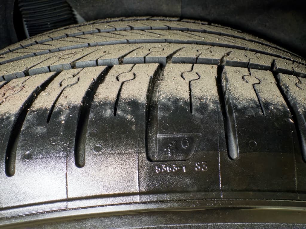 2022 Tesla Model Y view 30