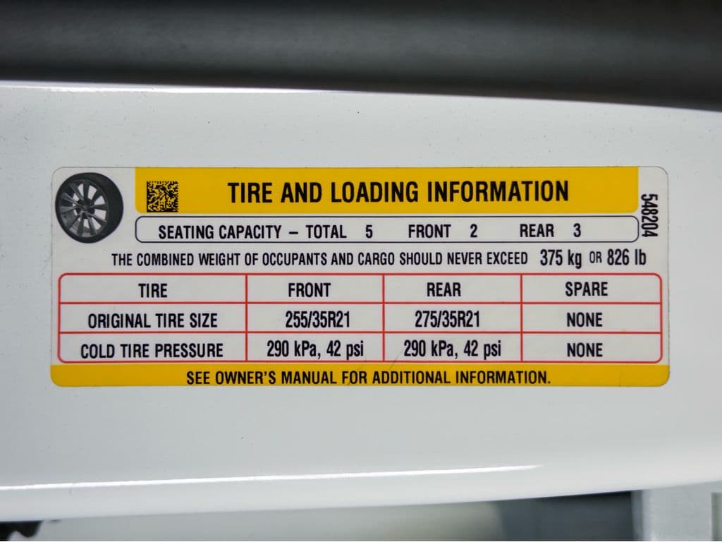 2022 Tesla Model Y view 28