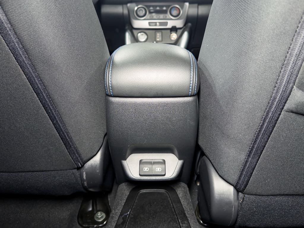 2021 Nissan LEAF view 21