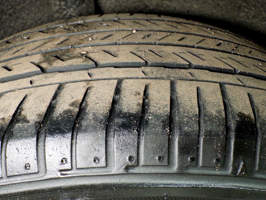 2021 Nissan LEAF view 35