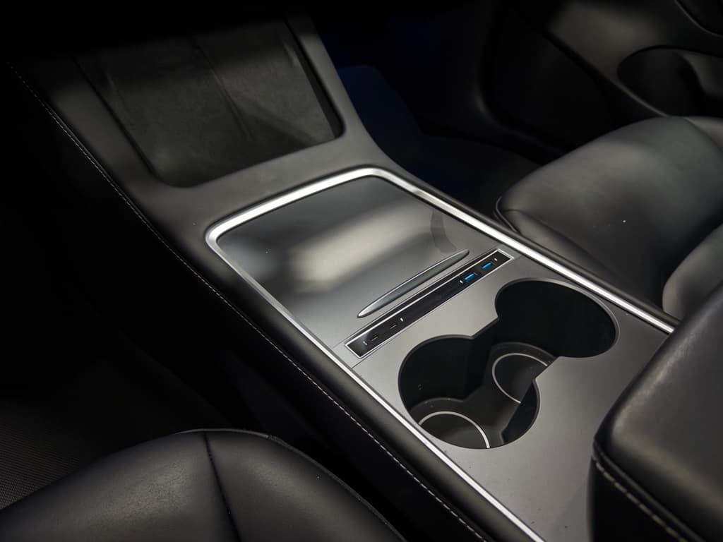 2023 Tesla Model 3 view 18