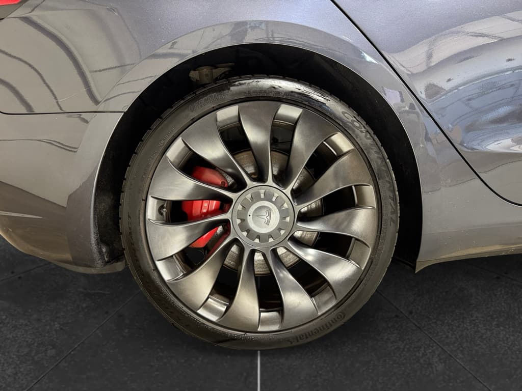 2023 Tesla Model 3 view 34