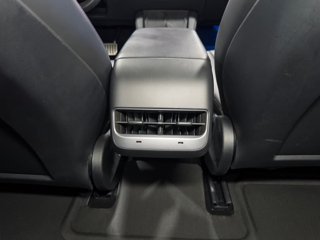 2023 Tesla Model 3 view 20