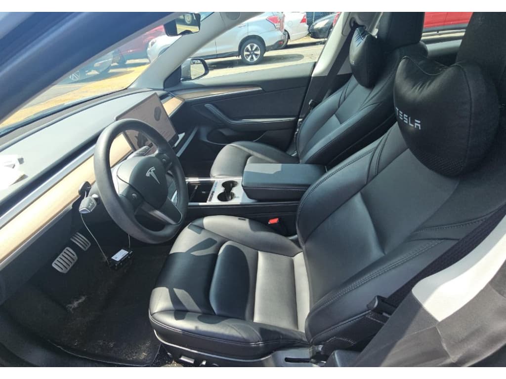 2023 Tesla Model 3 view 5