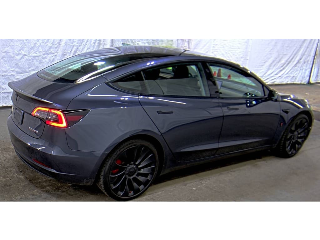 2023 Tesla Model 3 view 3