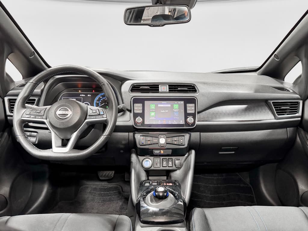 2024 Nissan LEAF view 15