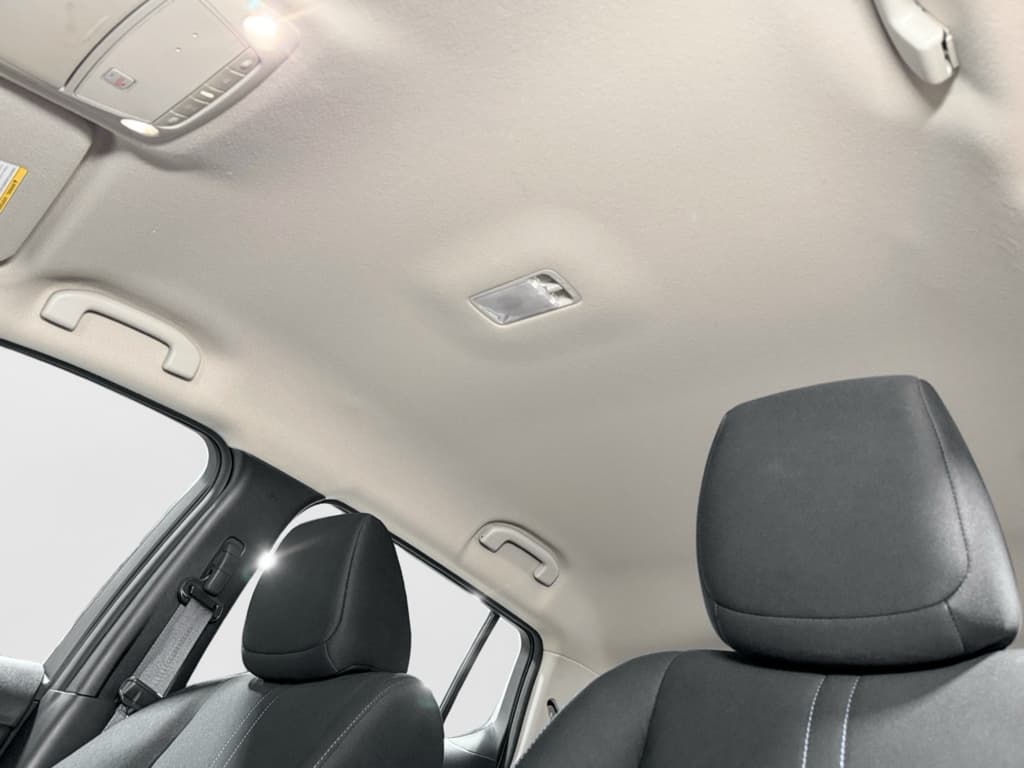 2024 Nissan LEAF view 23
