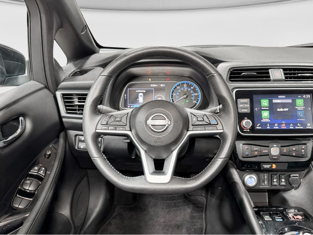 2024 Nissan LEAF view 8