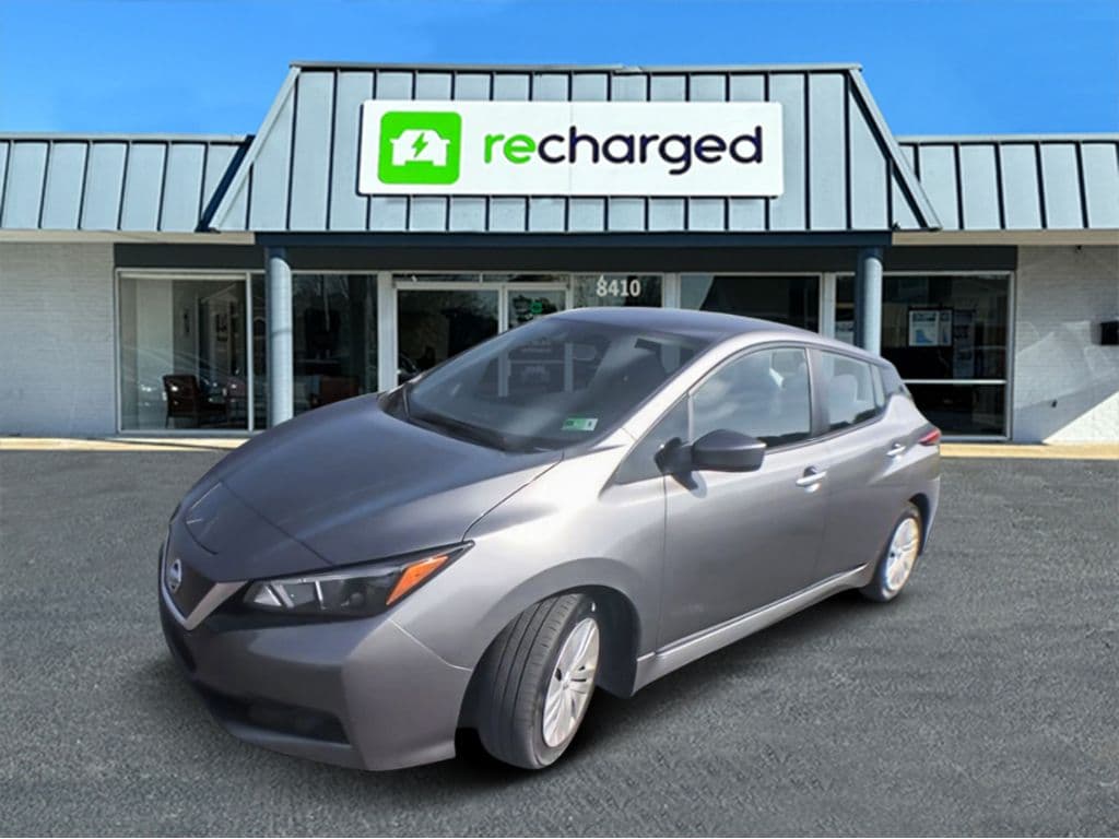 2021 Nissan LEAF view 6