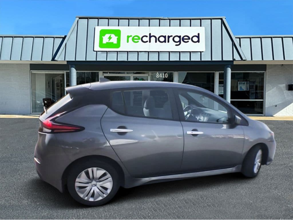 2021 Nissan LEAF view 7