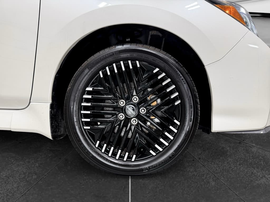 2024 Nissan LEAF view 35