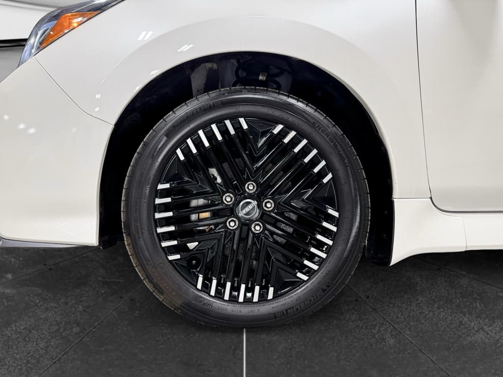 2024 Nissan LEAF view 29