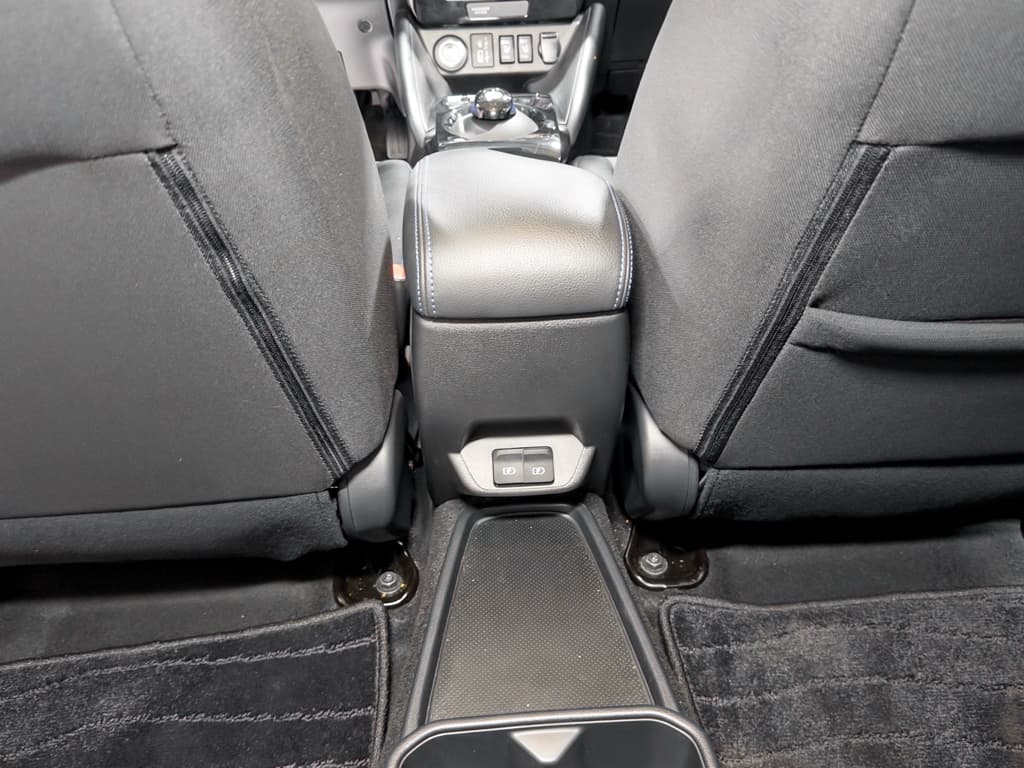 2024 Nissan LEAF view 21