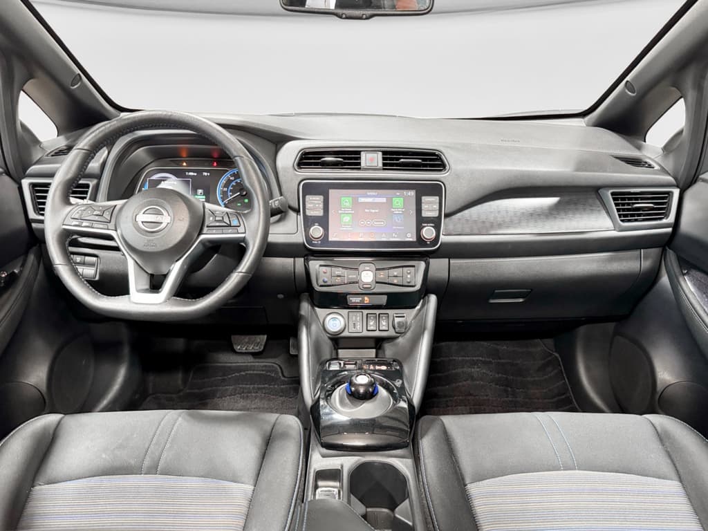 2024 Nissan LEAF view 15