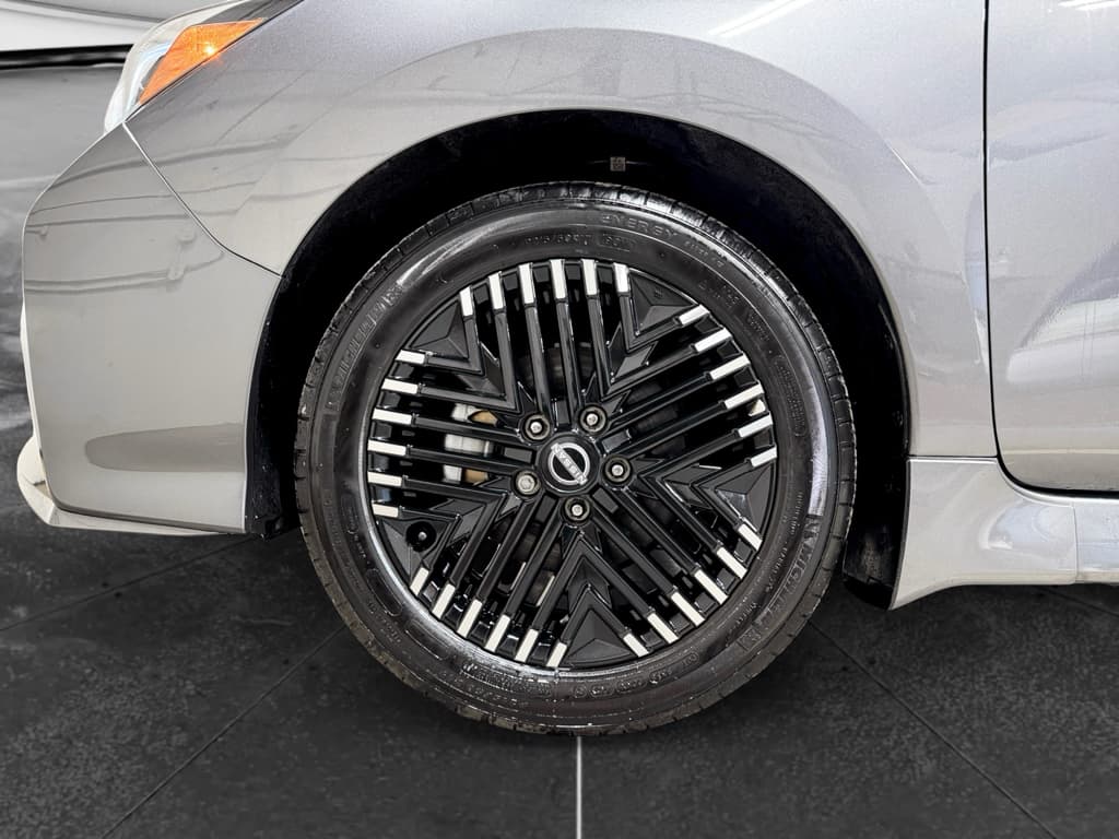 2024 Nissan LEAF view 28