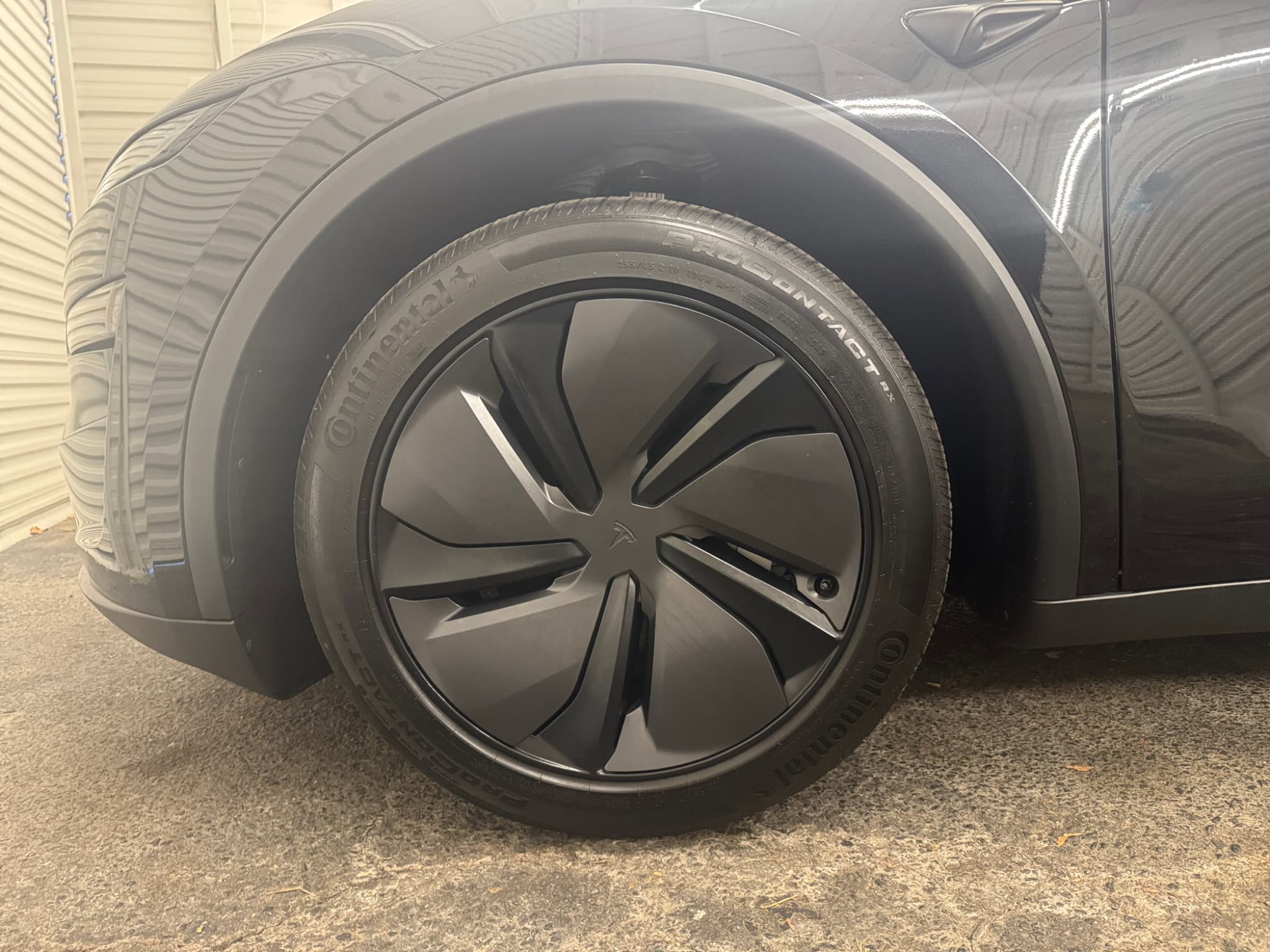 2026 Tesla Model Y view 28