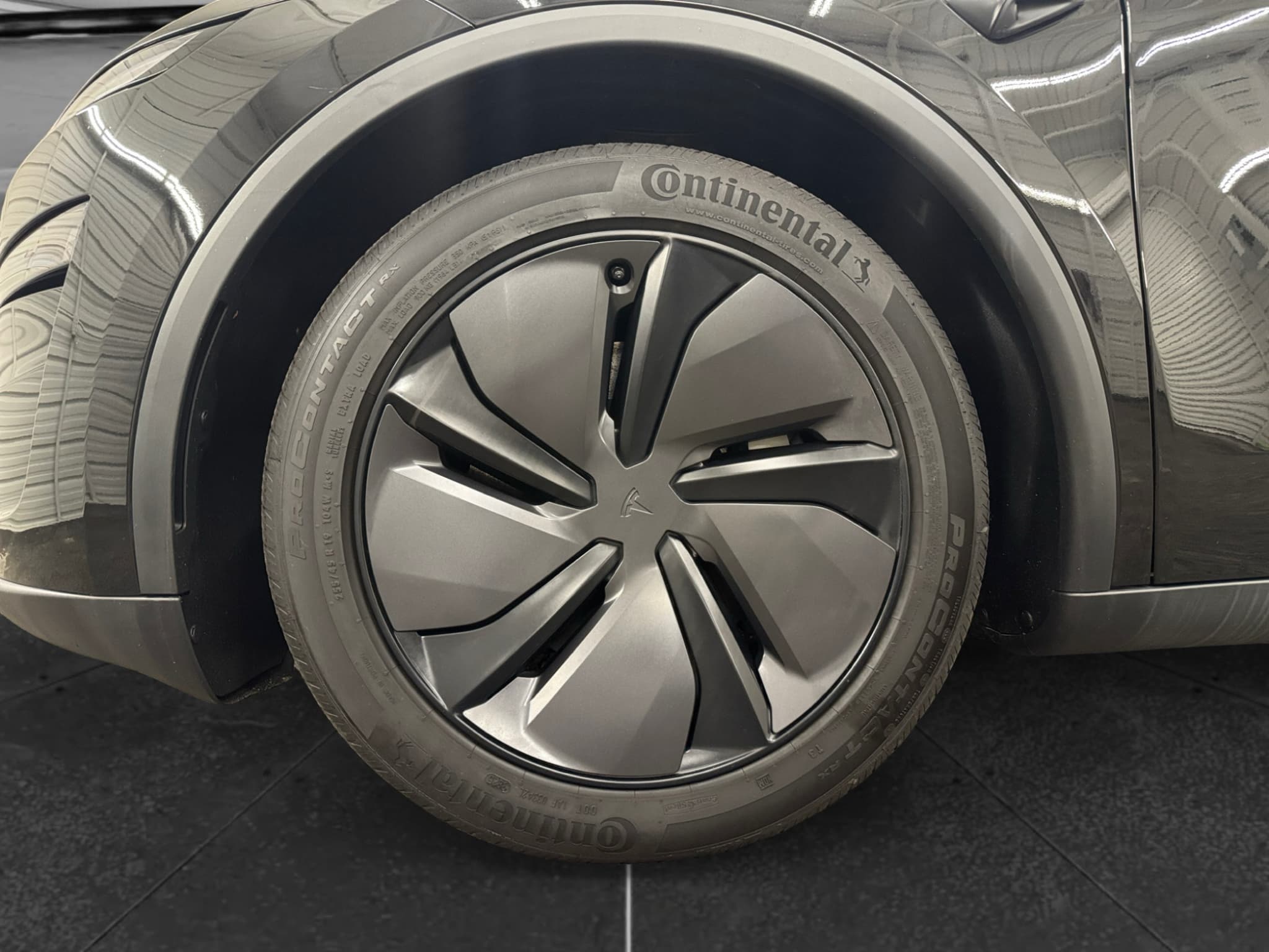 2026 Tesla Model Y view 41