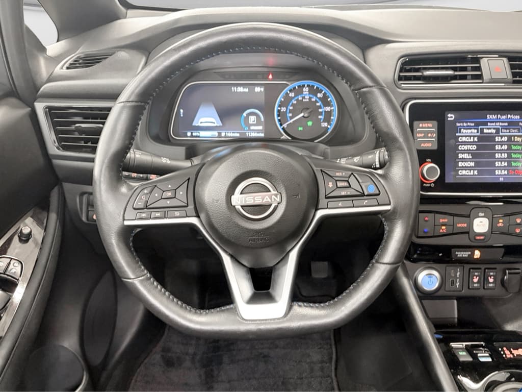 2023 Nissan LEAF view 9