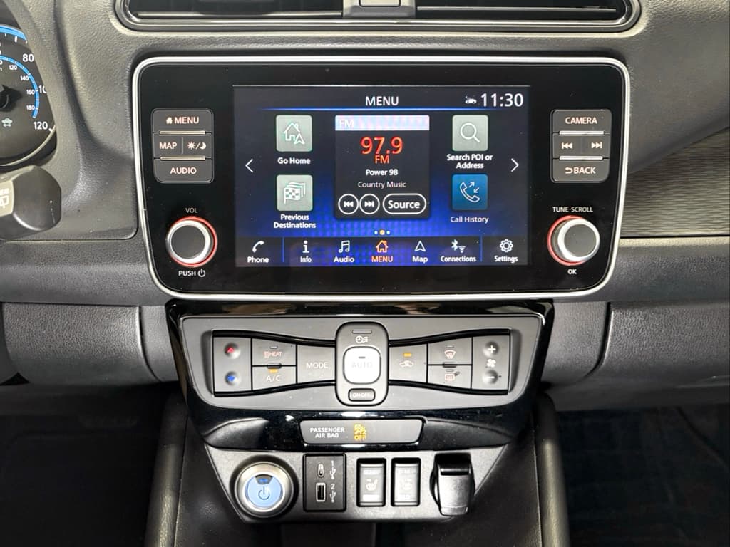 2023 Nissan LEAF view 12