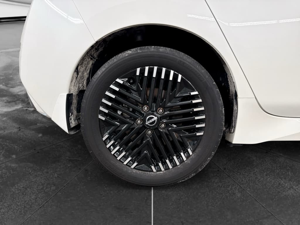 2023 Nissan LEAF view 33
