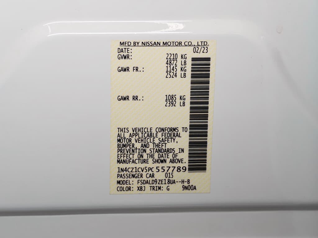 2023 Nissan LEAF view 27