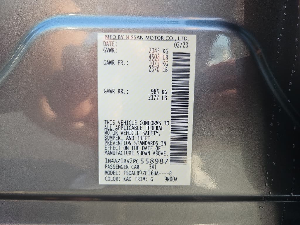 2023 Nissan LEAF view 20