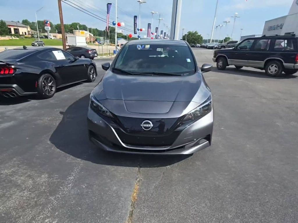 2023 Nissan LEAF