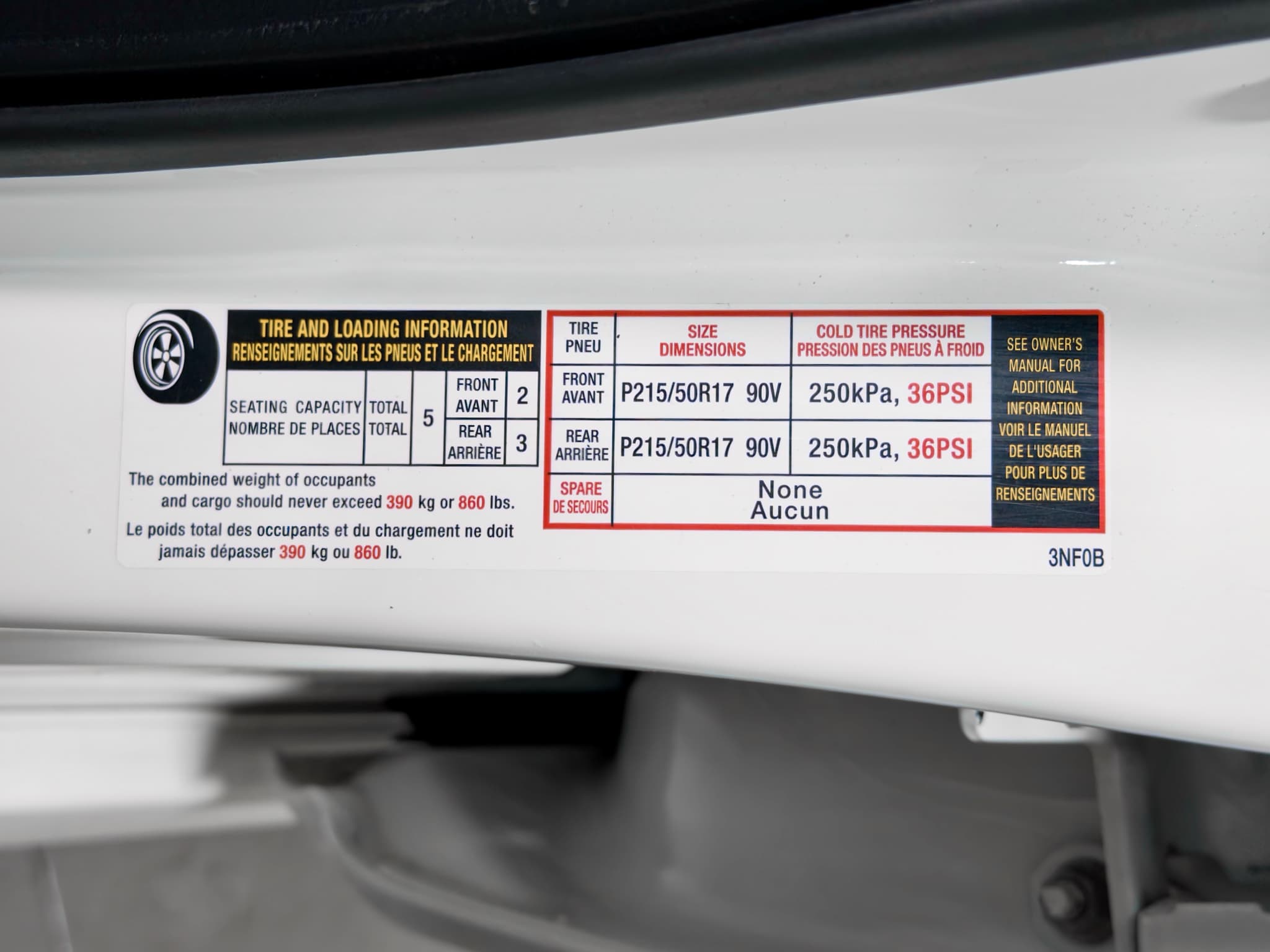 2023 Nissan LEAF view 26