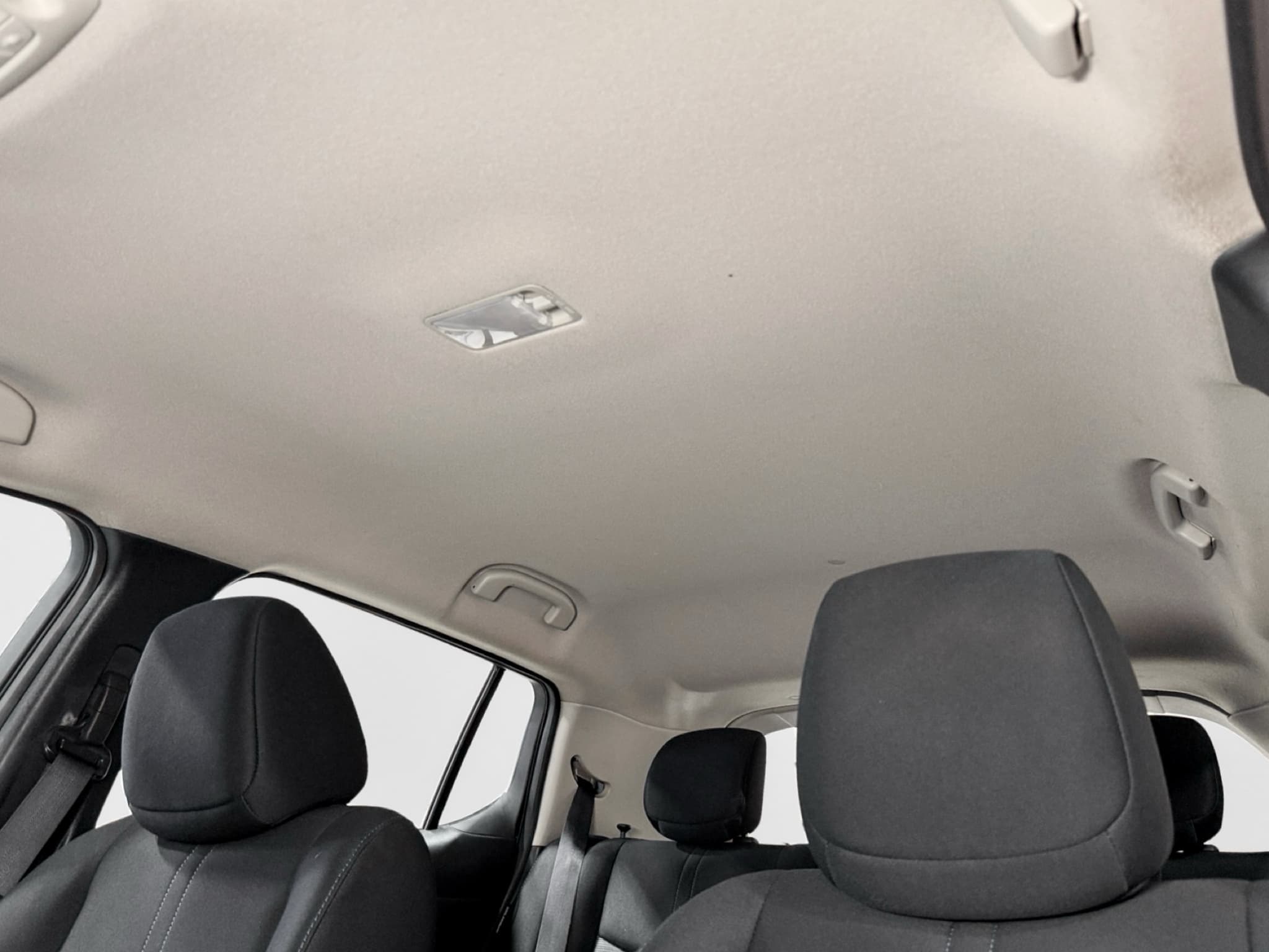 2023 Nissan LEAF view 23