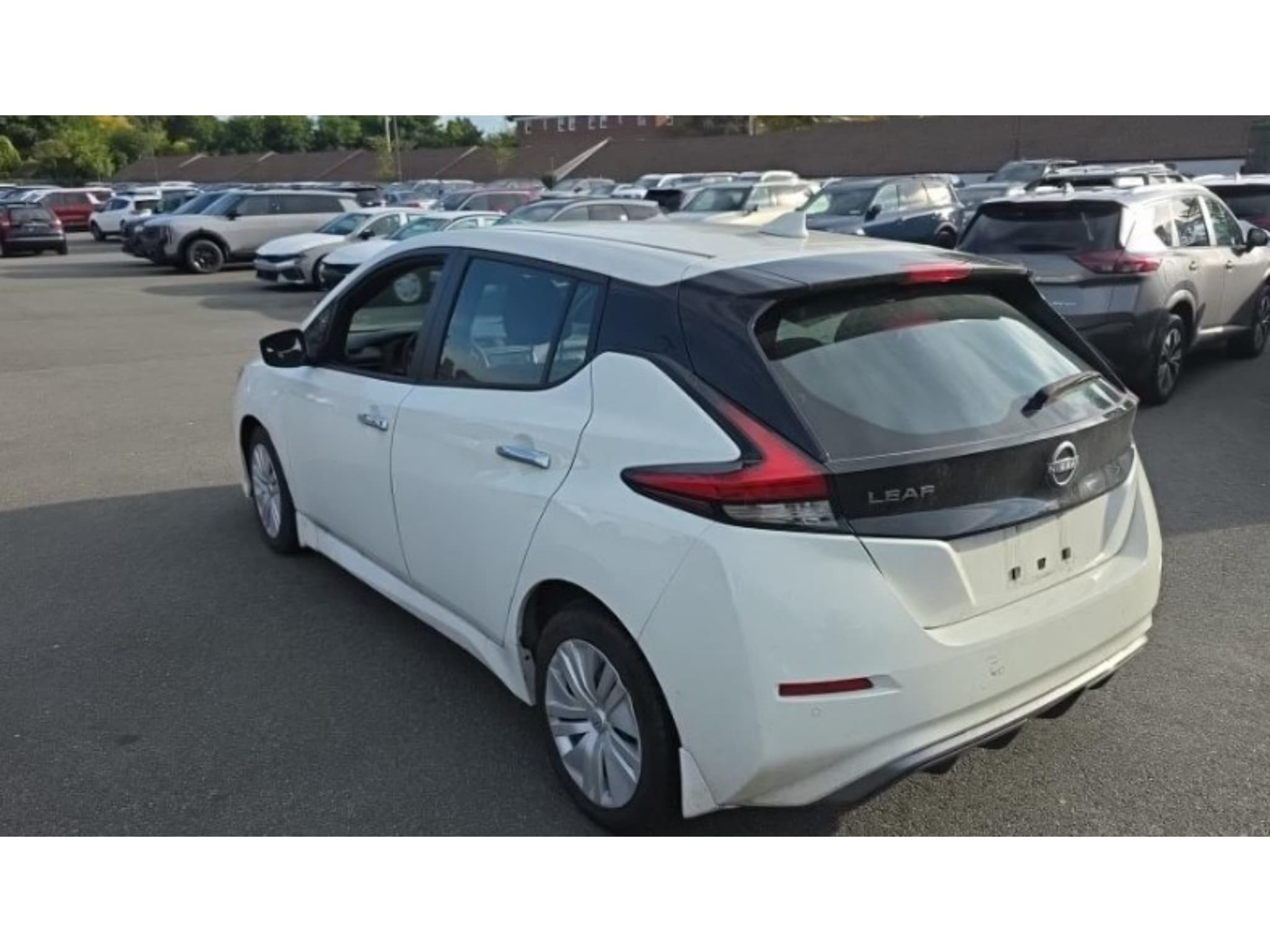 2023 Nissan LEAF view 2