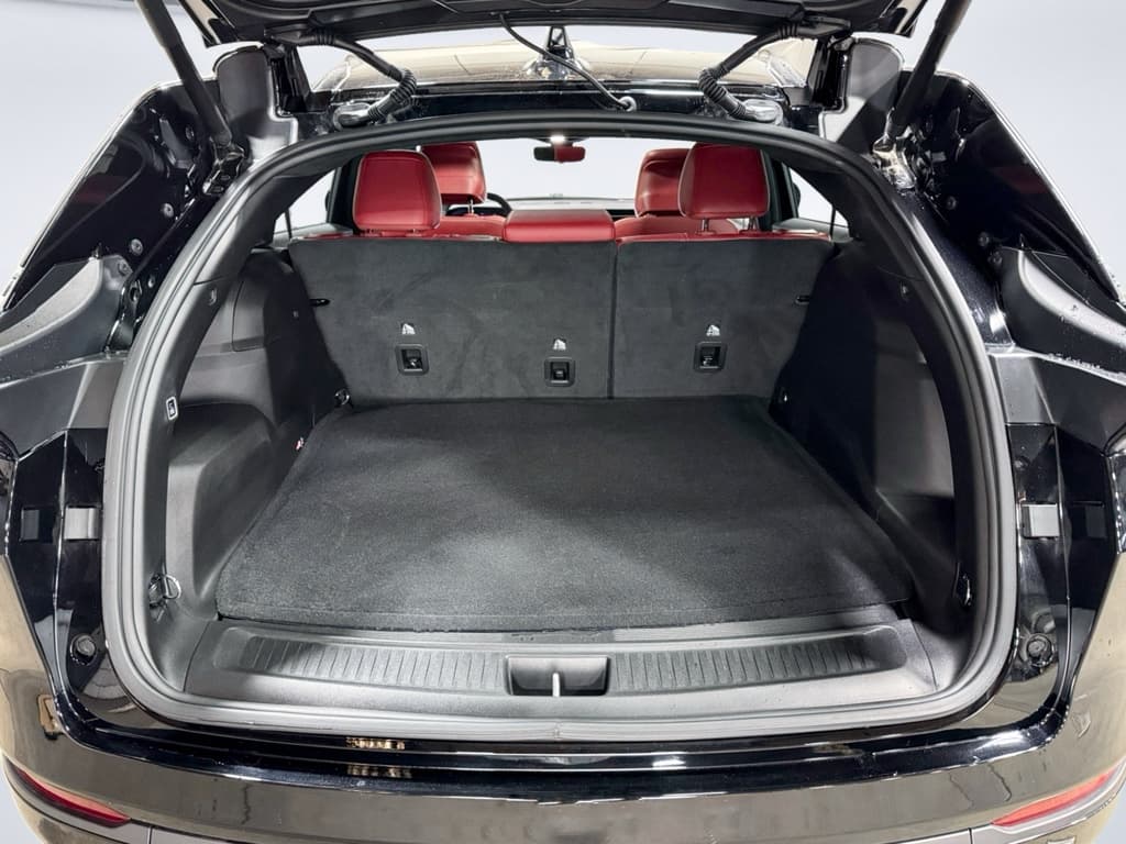 2025 Jeep Wagoneer S view 29