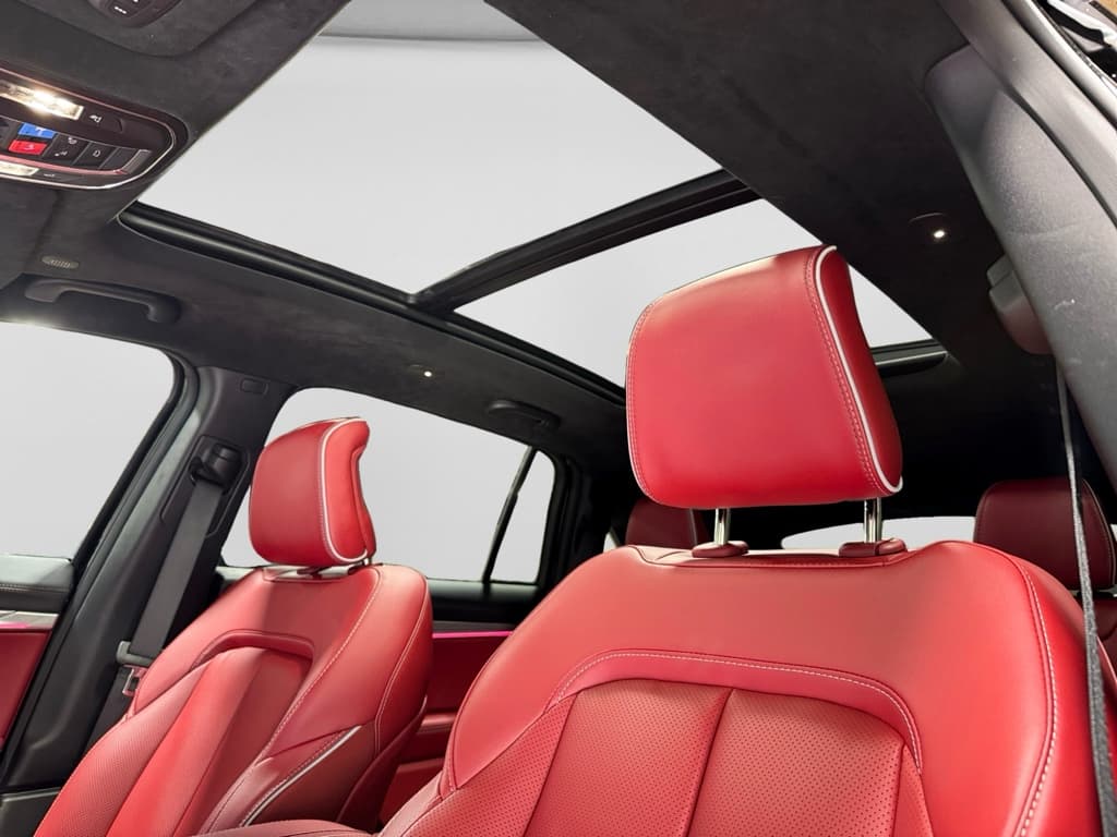 2025 Jeep Wagoneer S view 26