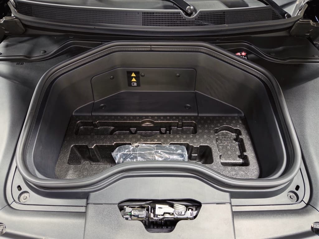 2025 Jeep Wagoneer S view 28