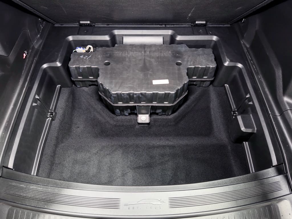 2025 Jeep Wagoneer S view 30