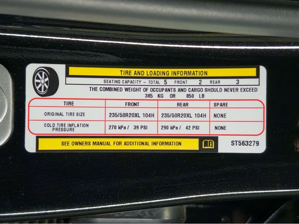 2025 Jeep Wagoneer S view 32