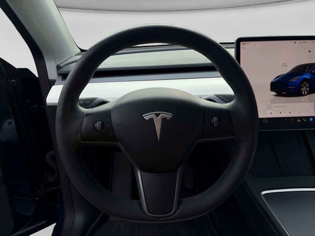 2022 Tesla Model Y view 5