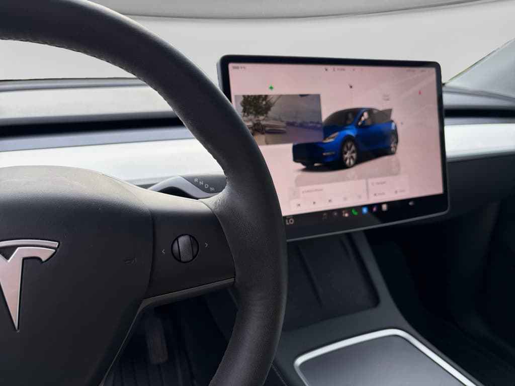 2022 Tesla Model Y view 6