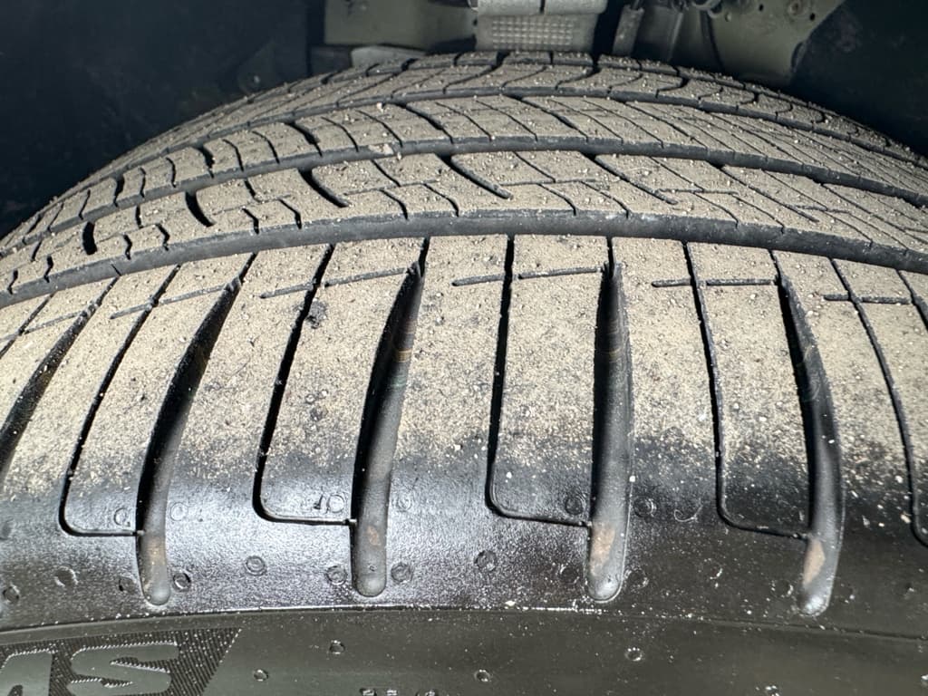 2023 Tesla Model 3 view 32