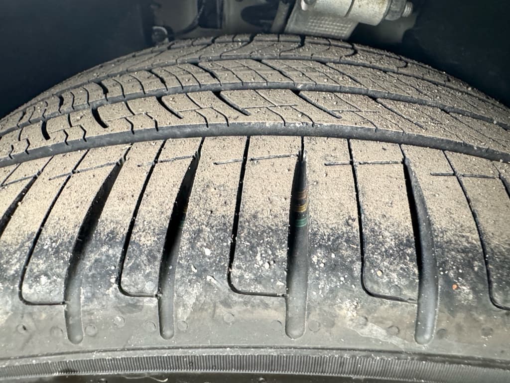 2023 Tesla Model 3 view 34