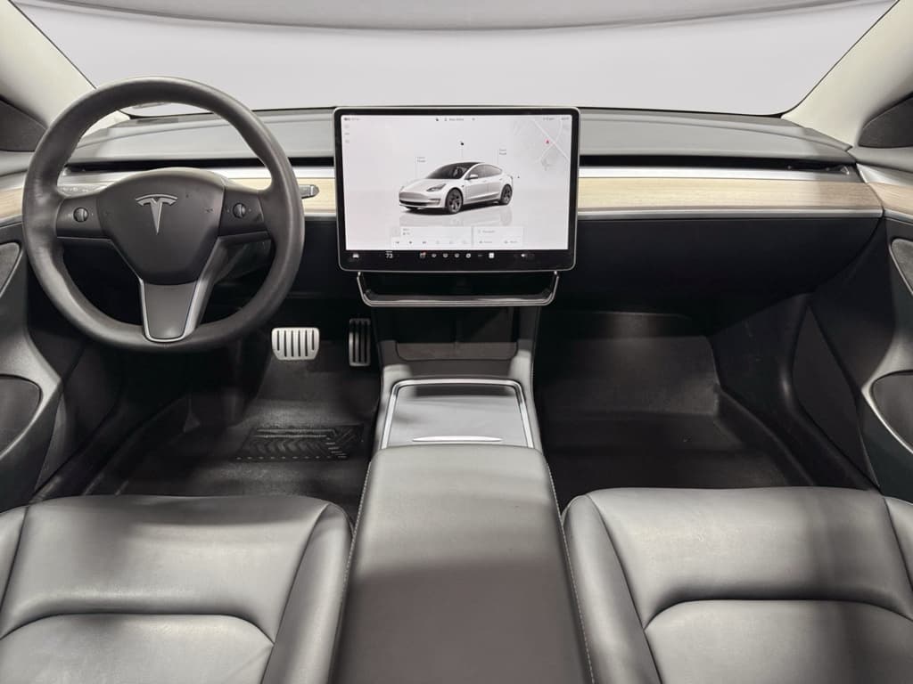 2023 Tesla Model 3 view 14