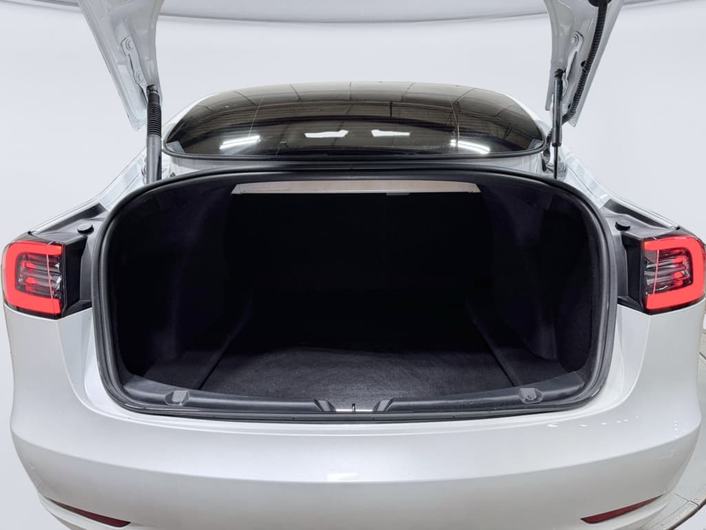 2023 Tesla Model 3 view 25