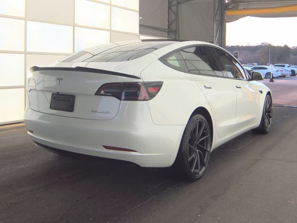 2023 Tesla Model 3 view 3