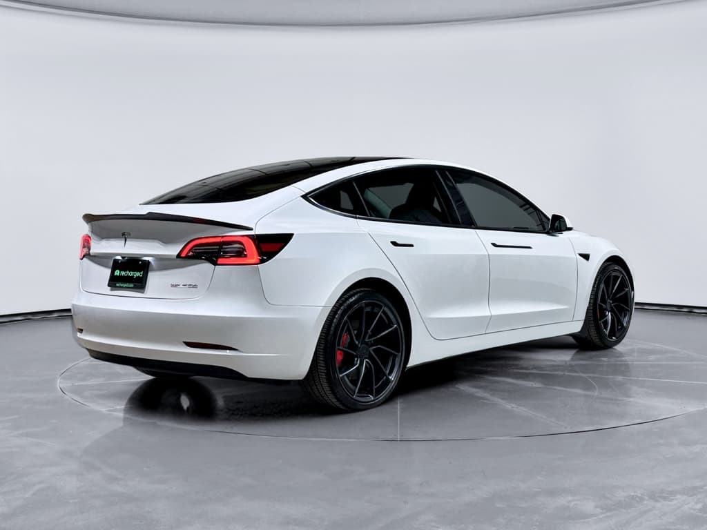 2023 Tesla Model 3 view 3