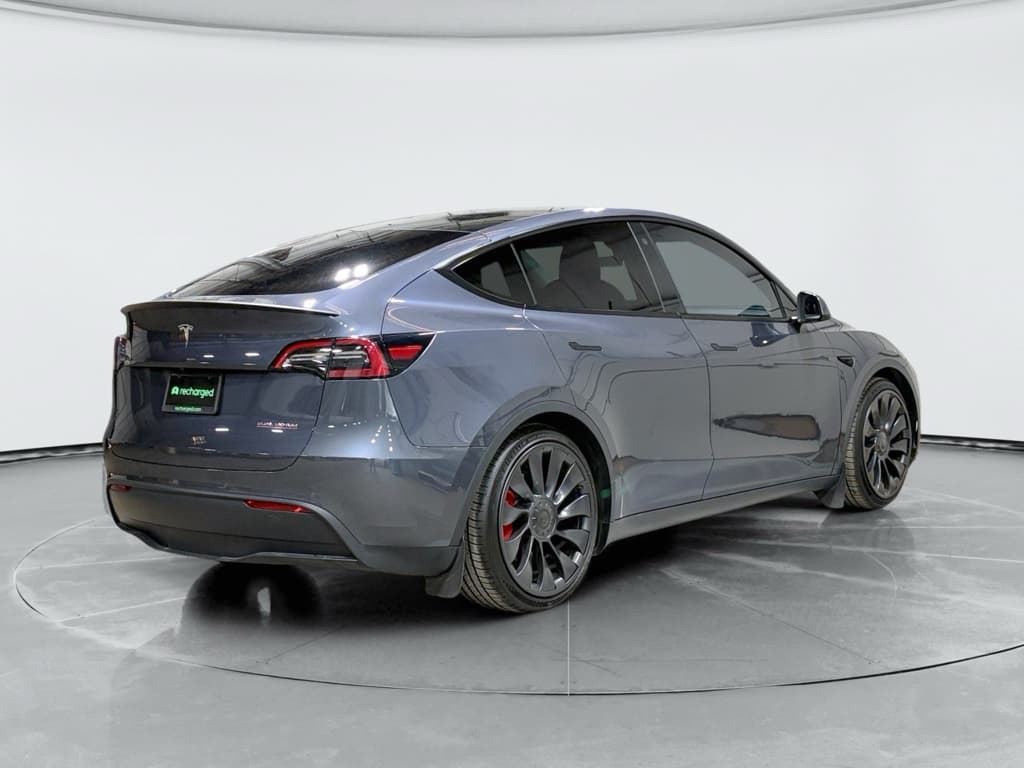 2023 Tesla Model Y view 3