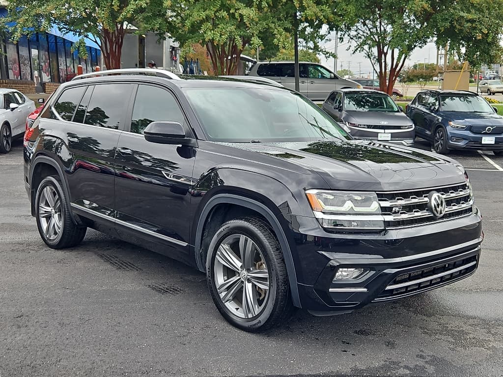 2019 Volkswagen Atlas view 4